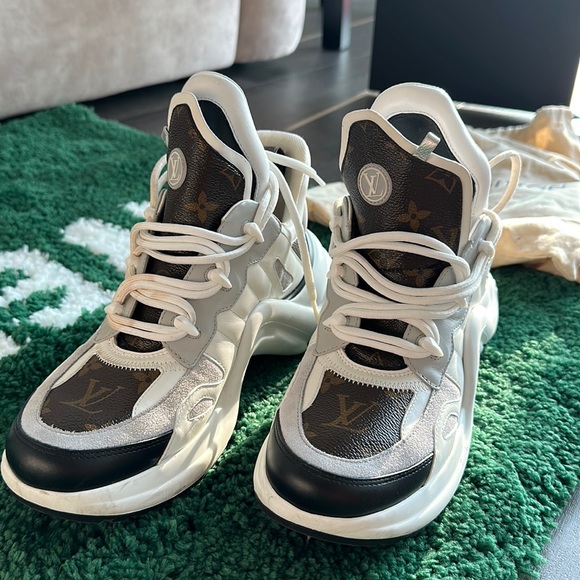 LOUIS VUITTON ARCHLIGHT SNEAKERS 39.5 - Picture 1 of 6